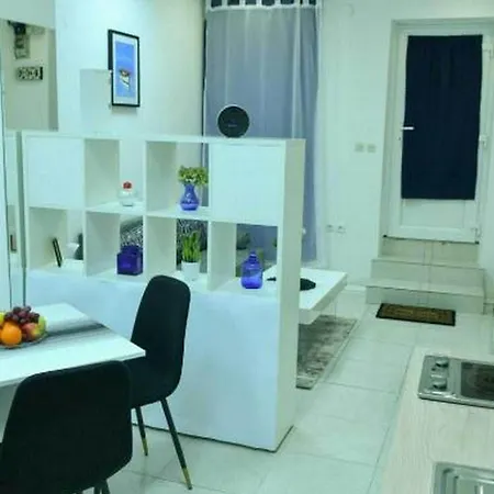 Apartment Charming Town - *