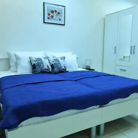 Apartment Charming Town - Sinj